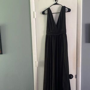 Lulu's Black Plunging V-Neck Maxi Dress. Size xs. Great condition. Side slit.